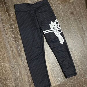 Constantly Varied Gear Gun Strap capri leggings XS